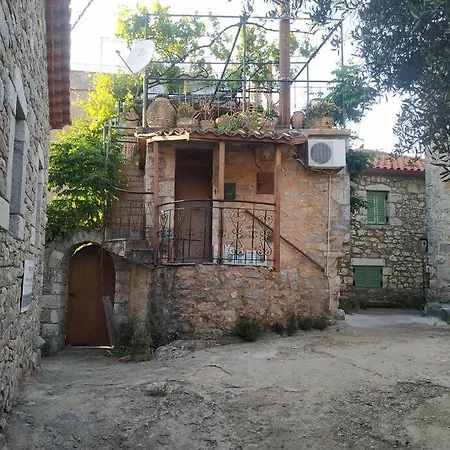 πύργος καπουλέα Apartamento Tseria